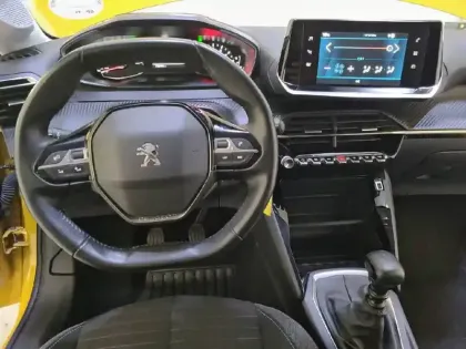 Photo 27 Peugeot 208  PureTech 100 S&S BVM6