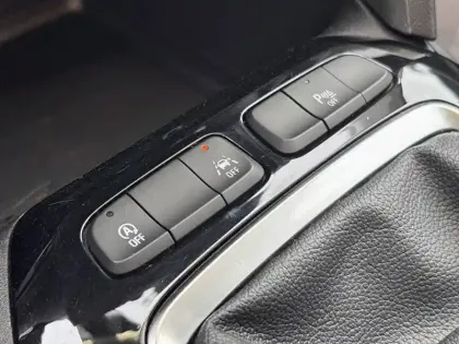 Photo 142 Opel Corsa  1.2 Turbo 100 ch BVM6