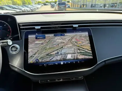 Photo 34 Mercedes Classe E  220 d 9G-Tronic