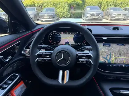 Photo 21 Mercedes Classe E  Break 300 e Hybrid EQ 9G-Tronic