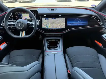 Photo 36 Mercedes Classe E  Break 300 e Hybrid EQ 9G-Tronic