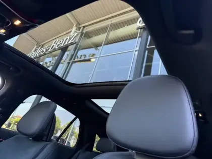 Photo 44 Mercedes Classe E  Break 300 e Hybrid EQ 9G-Tronic