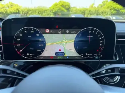 Photo 23 Mercedes Classe E  Break 300 e Hybrid EQ 9G-Tronic