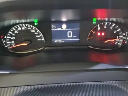 Photo 9 Peugeot 208  BlueHDi 100 S&S BVM6