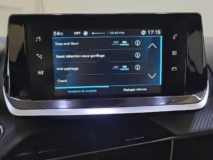 Photo 20 Peugeot 208  BlueHDi 100 S&S BVM6