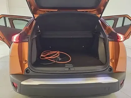 Photo 5 Peugeot 2008  Electrique 136 ch