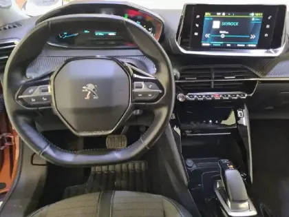 Photo 27 Peugeot 2008  Electrique 136 ch