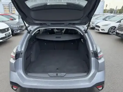 Photo 7 Peugeot 308  SW PHEV 180 e-EAT8 Allure Pack