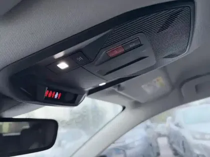 Photo 24 Peugeot 308  SW PHEV 180 e-EAT8 Allure Pack