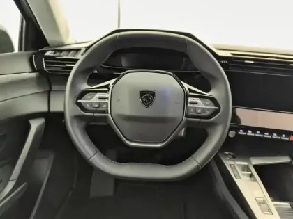 Photo 11 Peugeot 308  PHEV 180 e-EAT8 Allure Pack