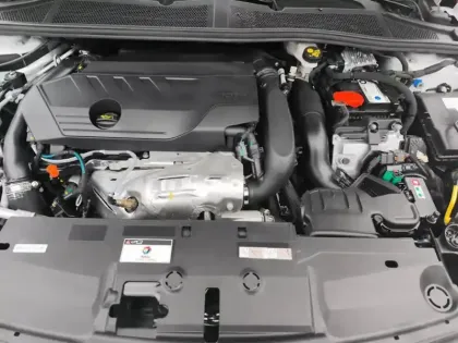 Photo 6 Peugeot 308  PHEV 180 e-EAT8 Allure Pack