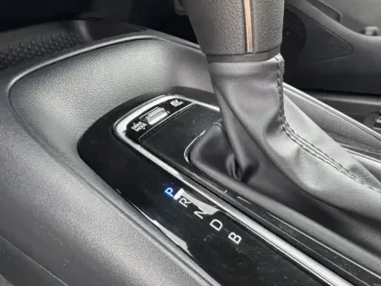 Photo 20 Toyota Corolla Hybride 1.8L 140h Dynamic