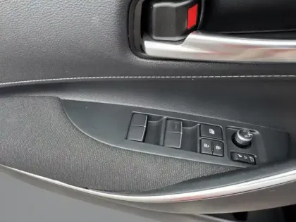 Photo 19 Toyota Corolla Hybride 1.8L 140h Dynamic