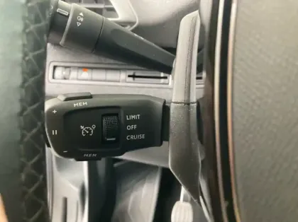 Photo 15 Peugeot 3008 1.5 BlueHDi 130ch S&amp;S Allure Pack