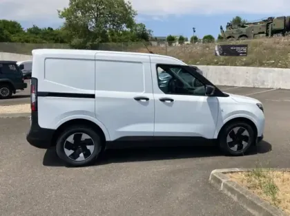 Photo 22 Ford Transit Courier Fourgonnette Electrique 100 kW 136ch Trend