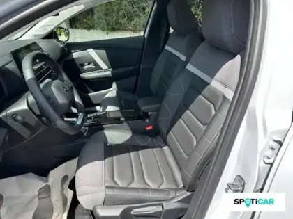 Photo 8 Citroën C4  Electrique 156ch (autonomie étendue) MAX Automatique