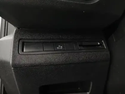 Photo 18 Peugeot 5008 BlueHDi 130ch S&S EAT8 GT Line