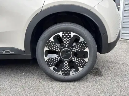 Photo 10 Fiat 600  1.2 Hybrid 100ch La Prima DCT6