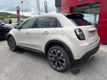 Photo 6 Fiat 600  1.2 Hybrid 100ch La Prima DCT6