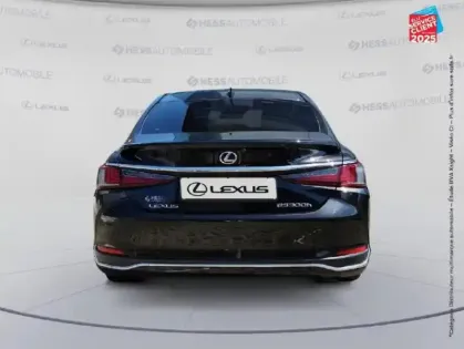 Photo 6 Lexus Es  300h Luxe MY25 Tpano Sieg chauf/ventil/cuir GPS Camera