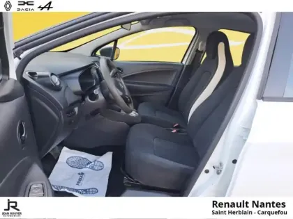 Photo 27 Renault Zoé Zoe Life charge normale R110