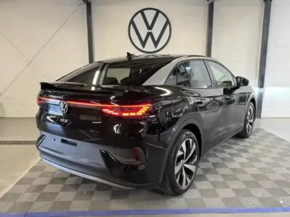 Photo 1 Volkswagen Id.5  286ch Pro 77kWh Life Max