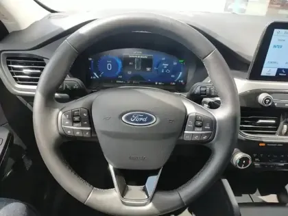 Photo 7 Ford Kuga  2.5 Duratec 190ch FHEV Titanium BVA i-AWD