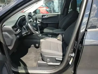 Photo 8 Ford Kuga  2.5 Duratec 190ch FHEV Titanium BVA i-AWD