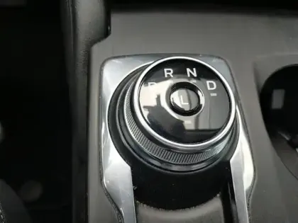 Photo 6 Ford Kuga  2.5 Duratec 190ch FHEV E85 Titanium BVA