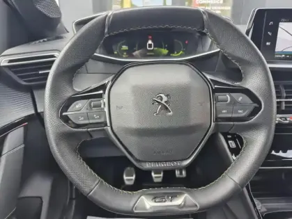 Photo 11 Peugeot 208 II PureTech 100 S&amp;S GT