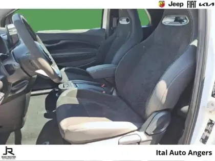 Photo 8 Abarth 500  e 155ch 42kWh Turismo 4cv (Coup de pouce déduit)