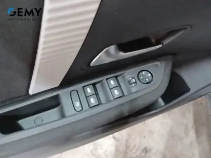 Photo 30 Citroën C4  PureTech 130 S&S BVM6
