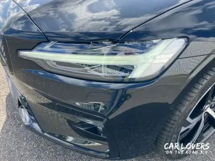 Photo 22 Volvo V60  B4 197 ch DCT7