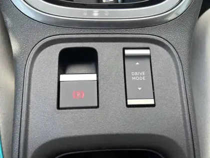 Photo 86 Fiat 600 e 54 kWh 156 ch