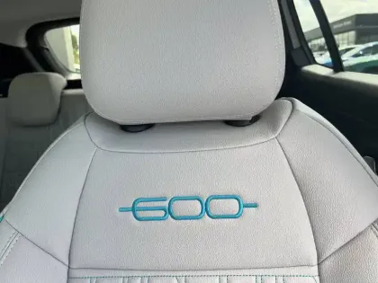 Photo 20 Fiat 600 e 54 kWh 156 ch