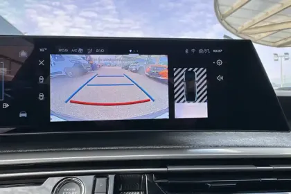 Photo 51 Peugeot 3008  Hybrid 136 e-DCS6