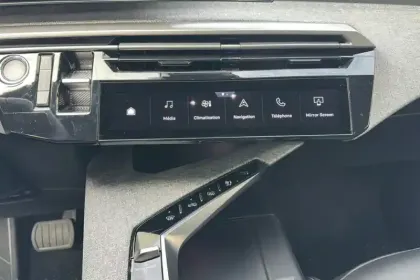 Photo 44 Peugeot 3008  Hybrid 136 e-DCS6