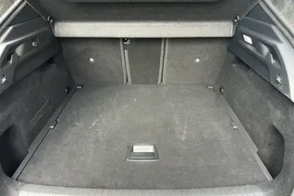 Photo 36 Peugeot 3008  Hybrid 136 e-DCS6