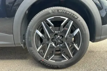 Photo 52 Peugeot 3008  Hybrid 136 e-DCS6