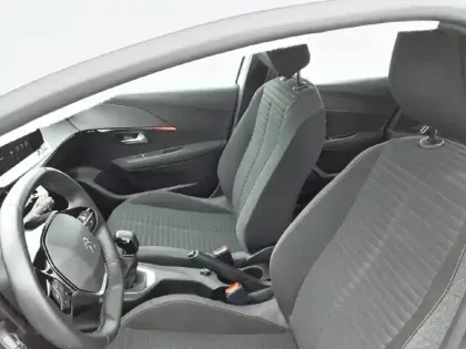 Photo 32 Peugeot 208  PureTech 75 S&S BVM5
