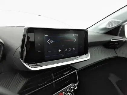 Photo 41 Peugeot 208  PureTech 75 S&S BVM5