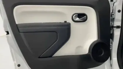 Photo 14 Renault Twingo  III Achat Intégral - 21