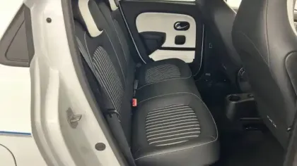 Photo 22 Renault Twingo  III Achat Intégral - 21
