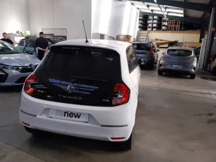 Photo 2 Renault Twingo  III Achat Intégral - 21