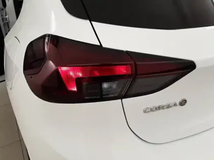 Photo 16 Opel Corsa  Electrique 136 ch & Batterie 50 kWh