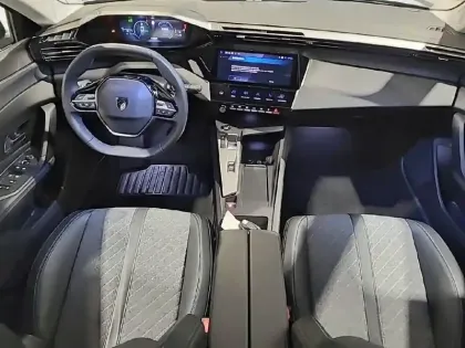 Photo 23 Peugeot 408 Gén. I Ph1 Allure Pack 5