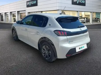 Photo 6 Peugeot 208  Electrique 50 kWh 136ch