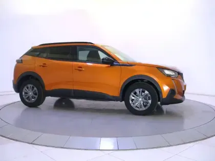 Photo 33 Peugeot 2008  PureTech 100 S&S BVM6