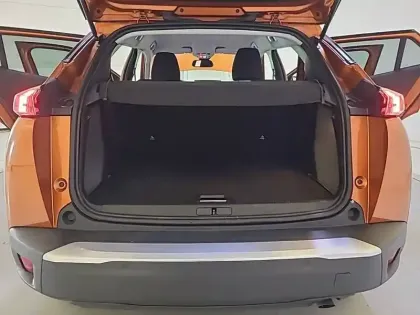 Photo 5 Peugeot 2008  PureTech 100 S&S BVM6