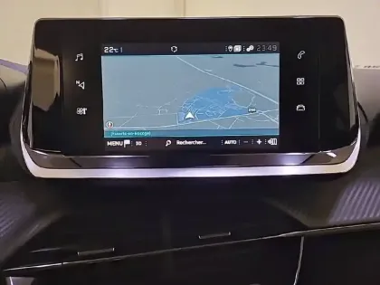 Photo 48 Peugeot 2008  PureTech 100 S&S BVM6